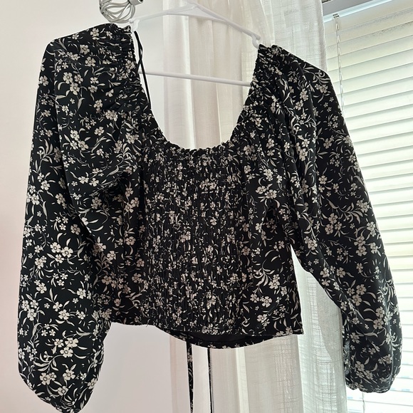 Cropped top - Picture 2 of 3